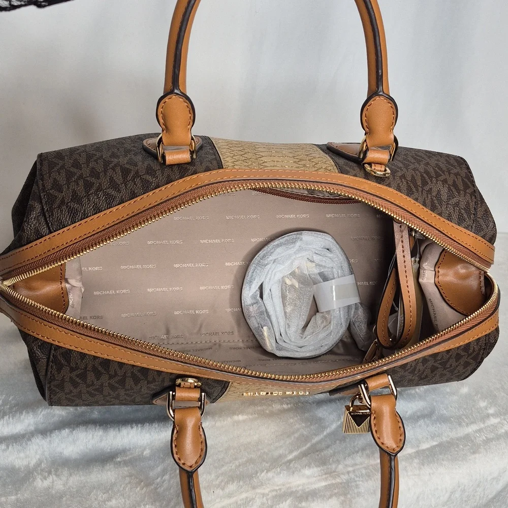 Michael Kors nwt elegant